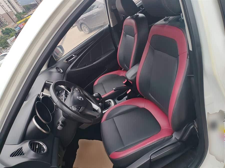 Changan Eado XT 2016 изображение автомобиля #16