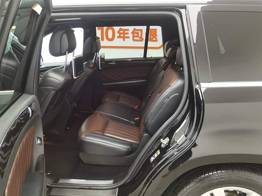 Mercedes-Benz GL Class 2012 car image #16