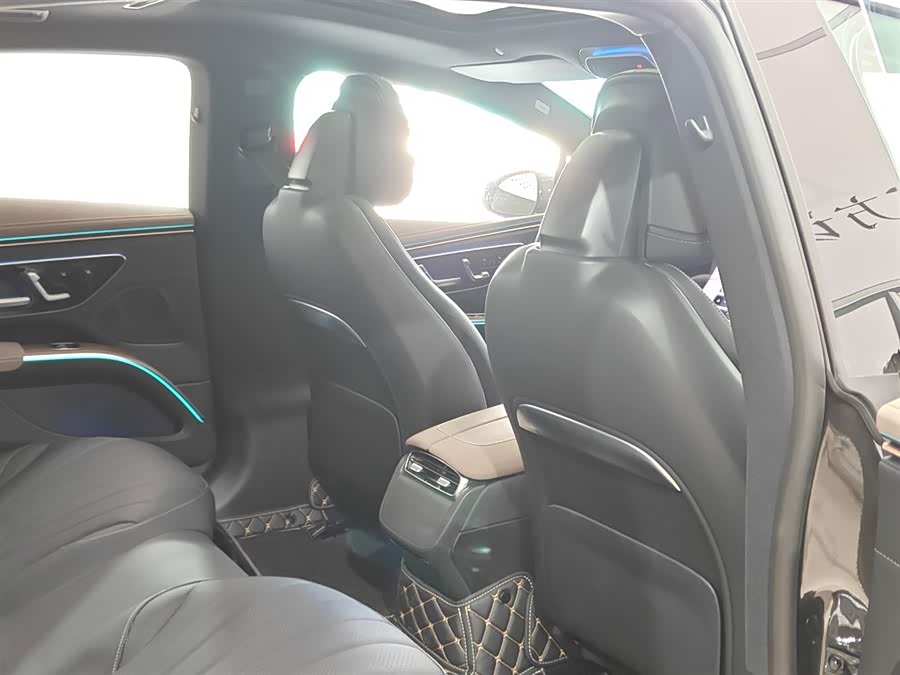 Mercedes-Benz EQS Class 2025 car image #16