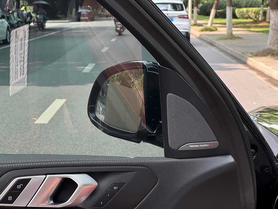 BMW X5 (Imported) 2021 #16 BMW X5 (Imported) 2021 car image #16