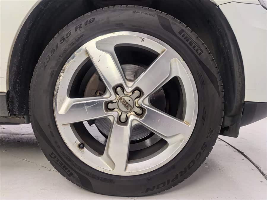 Audi Q5 2016 car image #16