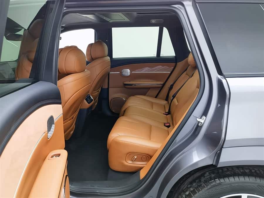 GAC Trumpchi Xiangwang S7 2025 car image #16