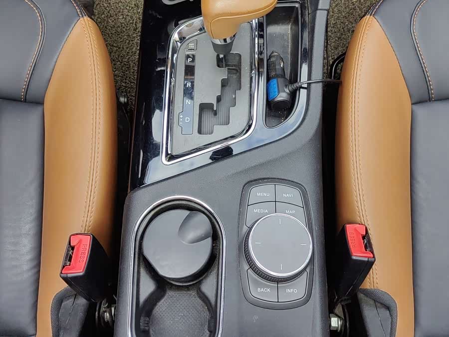 东南 东南DX7 2016 汽车图片 #16