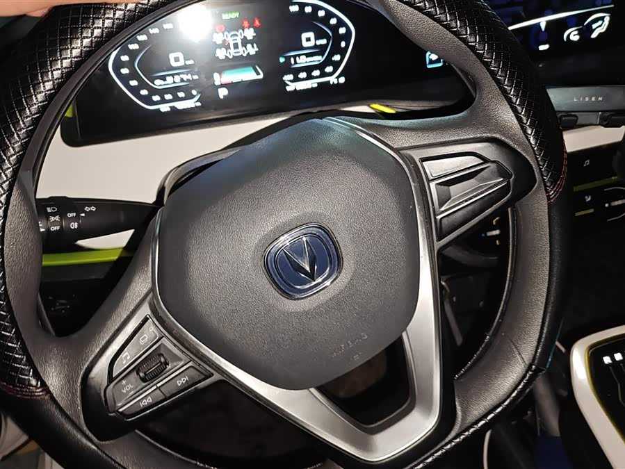 Changan BenBen E-Star 2022 car image #16