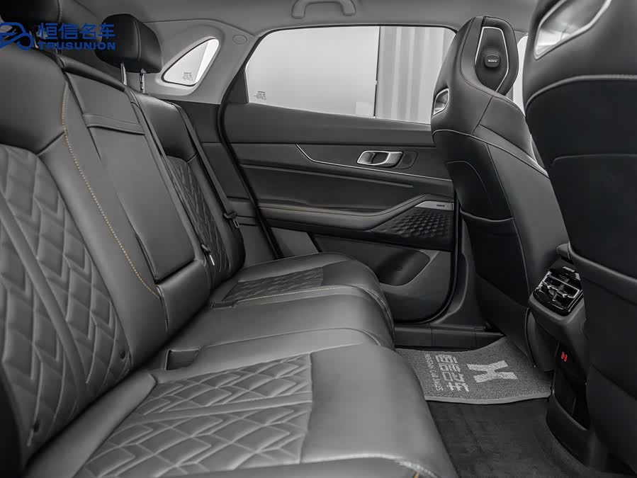 Changan UNI-K iDD 2022 car image #16
