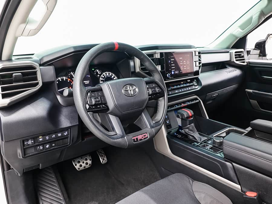 Toyota Tundra 2024 immagine di auto #16