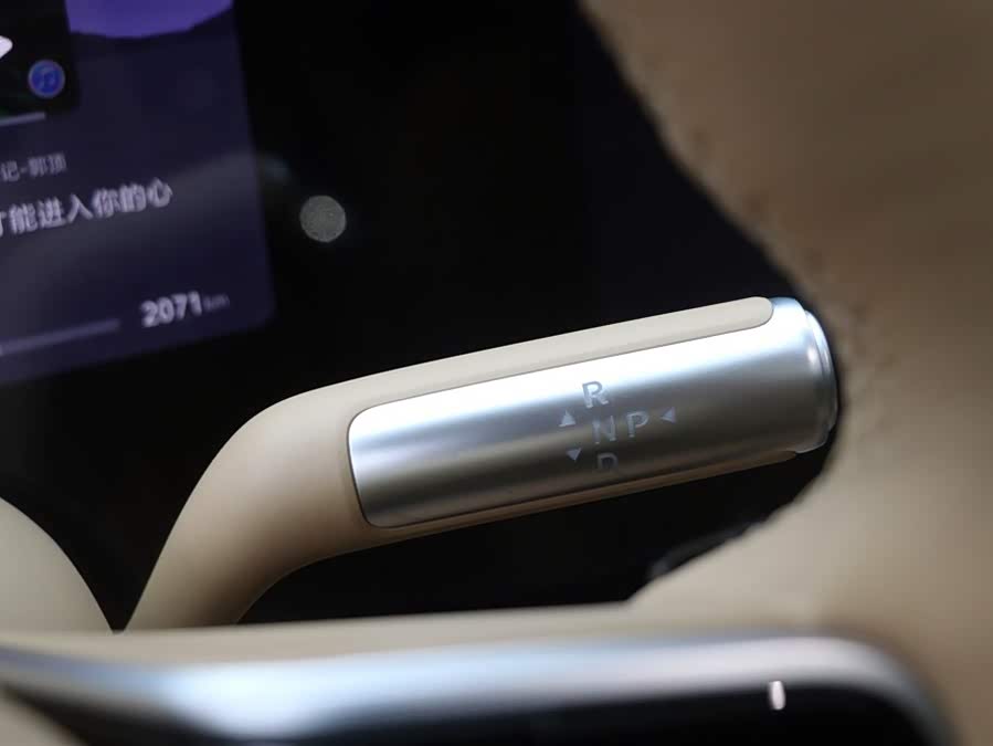 2025 car image #16