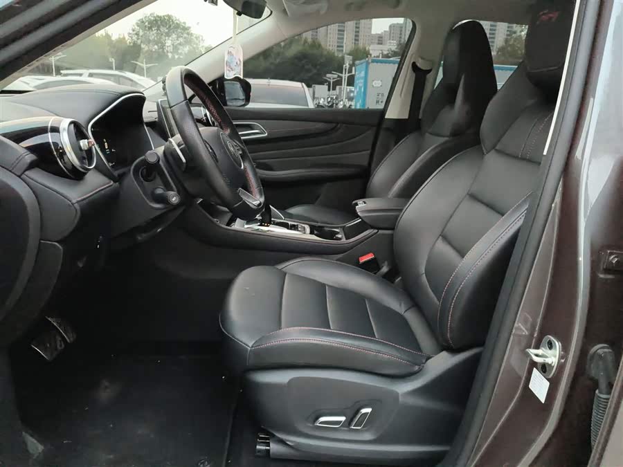 MG Pilot New Energy 2022 #16 MG Pilot New Energy 2022 car image #16