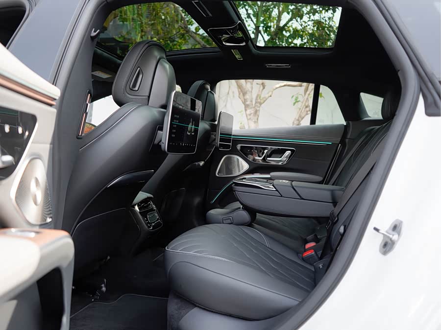 Mercedes-Benz EQS Class 2024 #16 Mercedes-Benz EQS Class 2024 car image #16