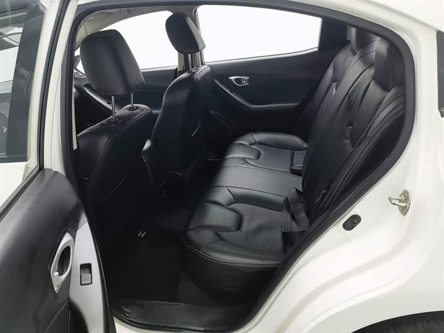 GAC Trumpchi GA3 2013 car image #16