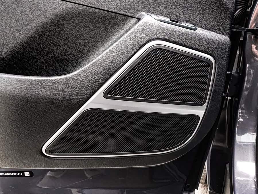 BYD Tang 2021 car image #16