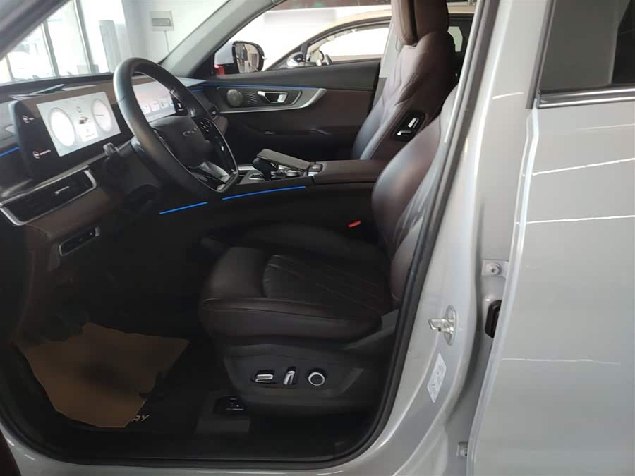 Chery Tiggo 8 PRO New Energy 2023 car image #16