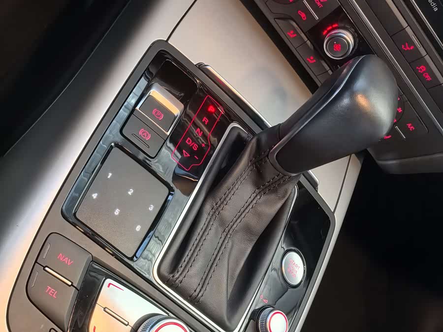 Audi A7 2016 immagine di auto #16