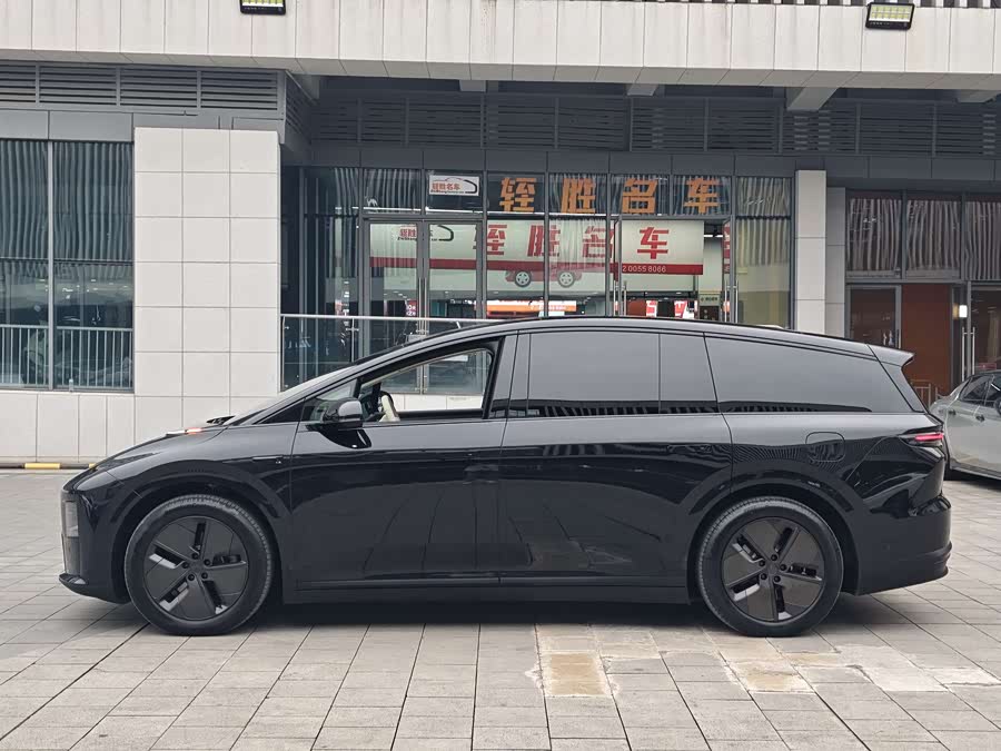 Li i8 2025 изображение автомобиля #16