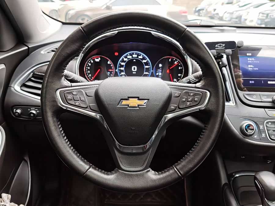 Chevrolet Orlando 2019 car image #16