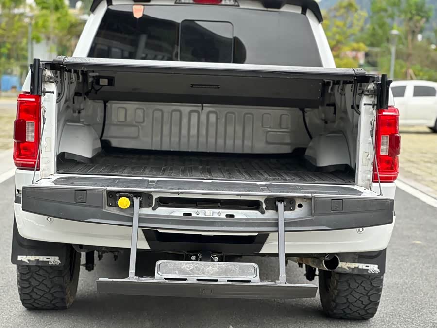 Ford F-150 Raptor 2023 immagine di auto #16