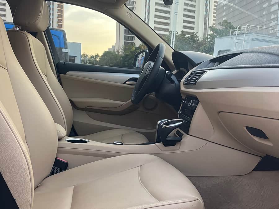 BMW X1 (Imported) 2012 imagem de carro #16