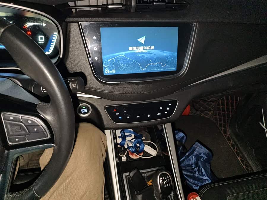 SWM斯威汽车 SWM斯威G01 2018 汽车图片 #16