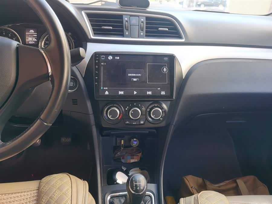 Suzuki Ciaz 2015 изображение автомобиля #16