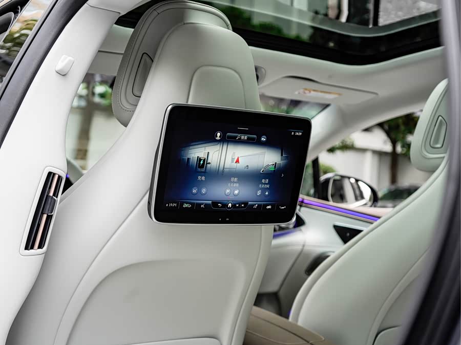 Mercedes-Benz EQS AMG 2024 #16 Mercedes-Benz EQS AMG 2024 car image #16