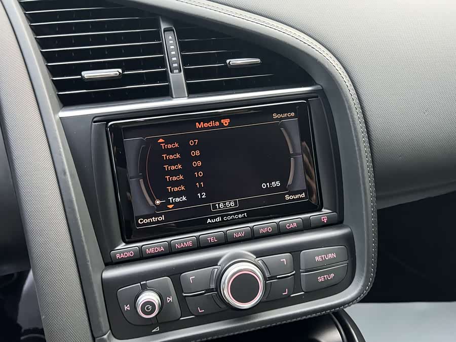 BMW 1 Series (Imported) 2016 car image #16