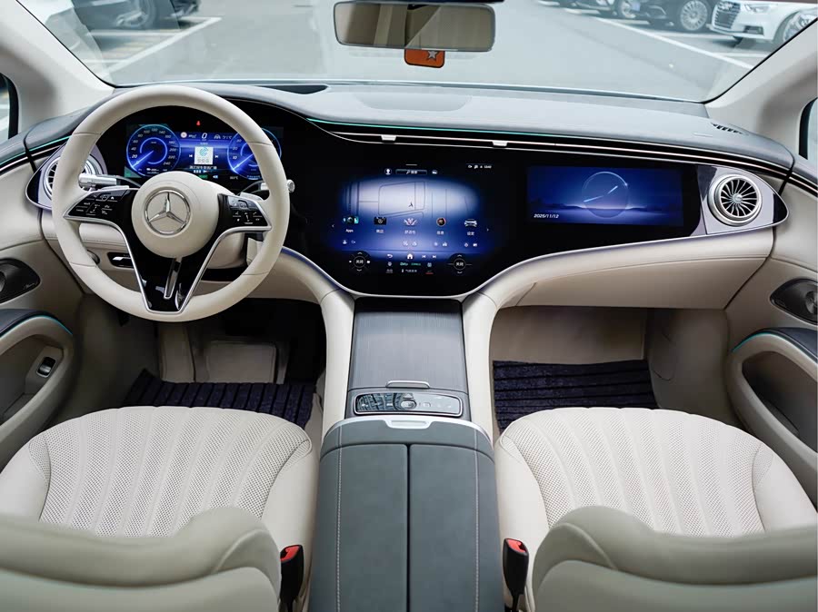 Mercedes-Benz EQS Class 2024 صورة سيارة #16