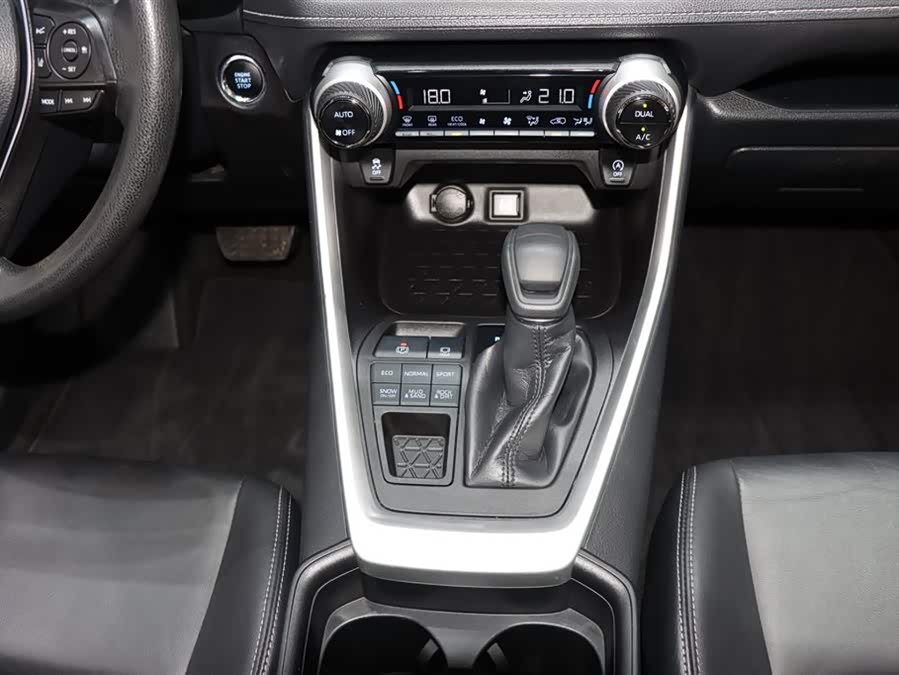 Kia Wildlander 2020 car image #16