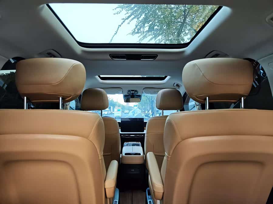 GAC Trumpchi E8 New Energy 2024 #16 GAC Trumpchi E8 New Energy 2024 car image #16