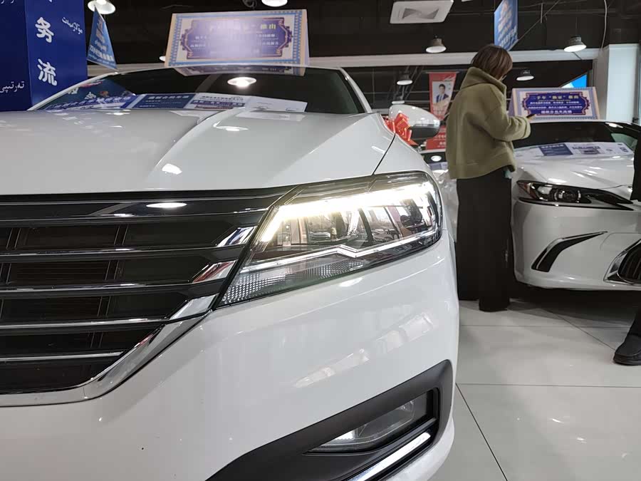 Volkswagen Lavida 2022 car image #16