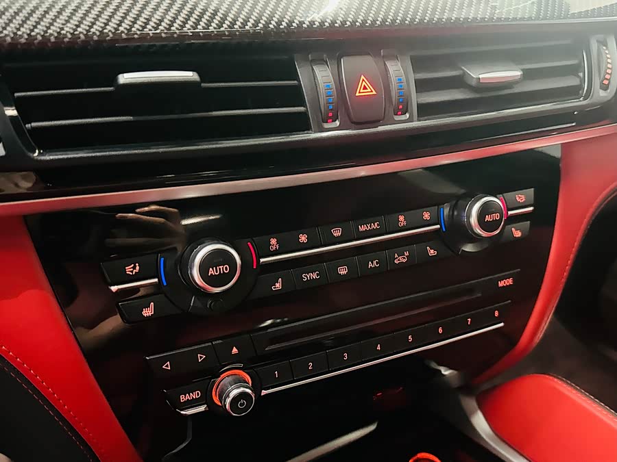 BMW X6 M 2016 car image #16