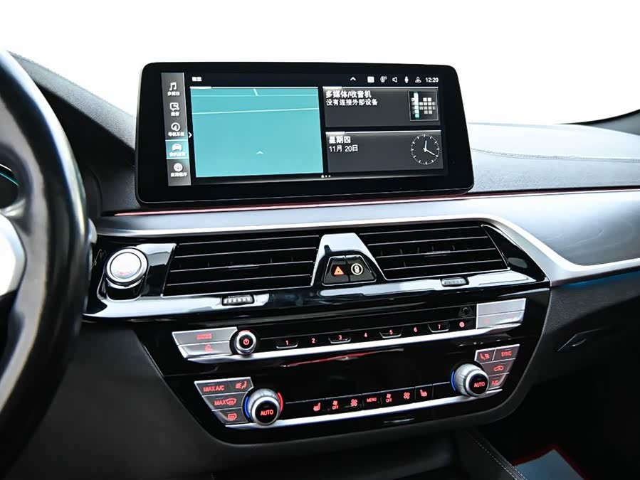 BMW 5 Series New Energy 2022 car image #16