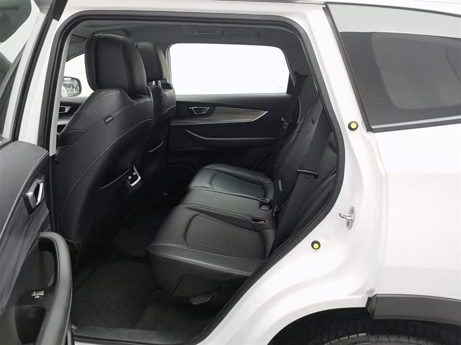 Chery Tiggo 8 Plus 2022 image de voiture #16