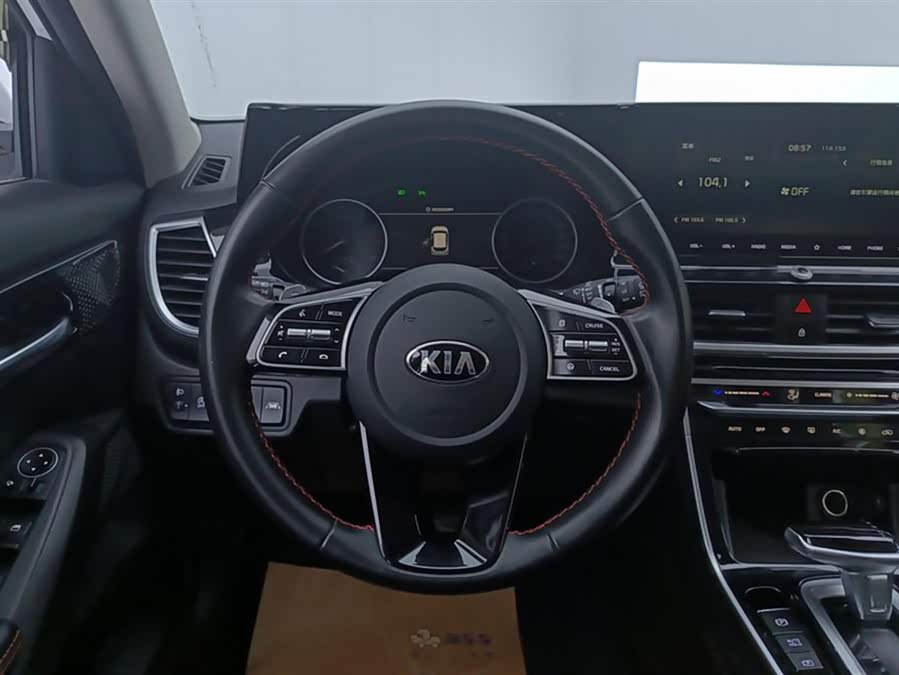 Kia Stonic 2020 car image #16