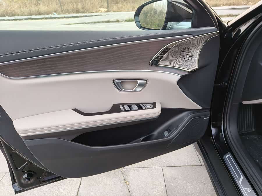 BYD Han 2025 #16 BYD Han 2025 car image #16