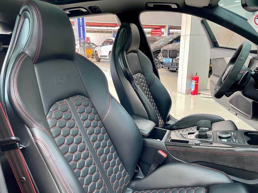 Audi RS 4 2019 immagine di auto #16