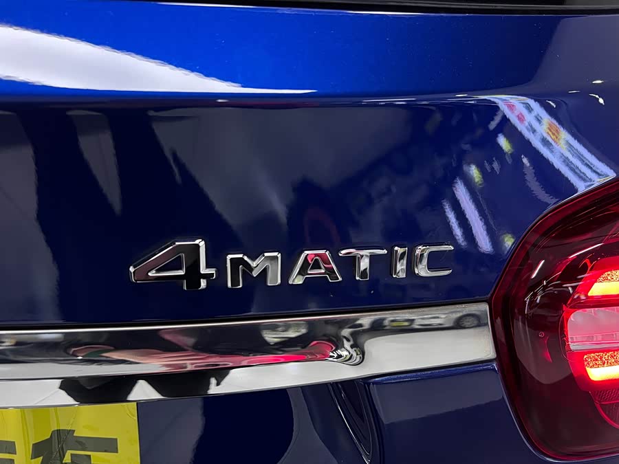 Mercedes-Benz GLA Class 2018 #16 Mercedes-Benz GLA Class 2018 car image #16