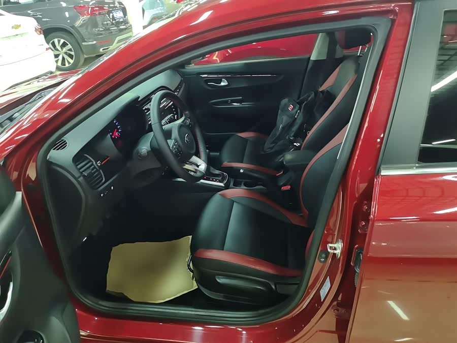 Kia Rio Cross 2018 صورة سيارة #16