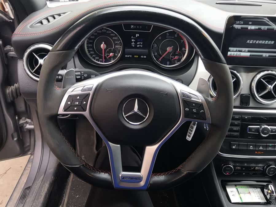 Mercedes-Benz GLA AMG 2015 car image #16