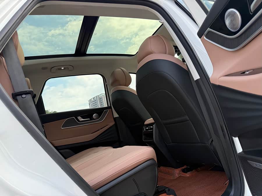 Chery Tiggo8L 2025 car image #16