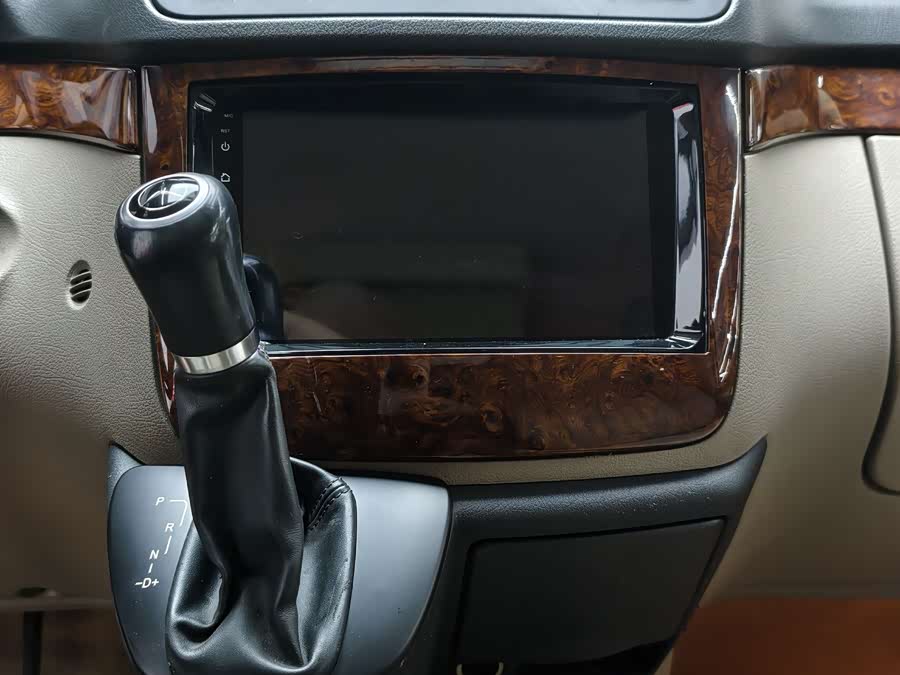 奔驰 唯雅诺 2013 汽车图片 #16