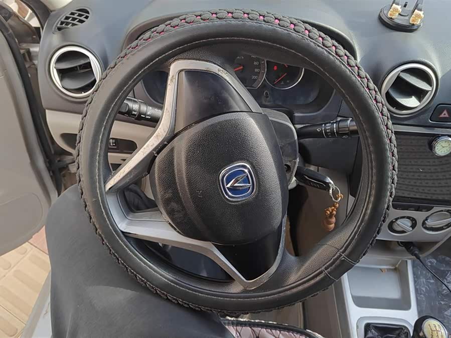 Changan Alsvin V3 2014 imagem de carro #16