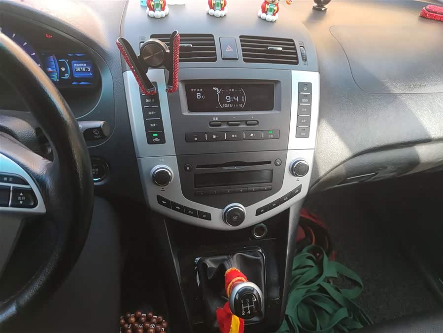 BYD S6 2015 car image #16