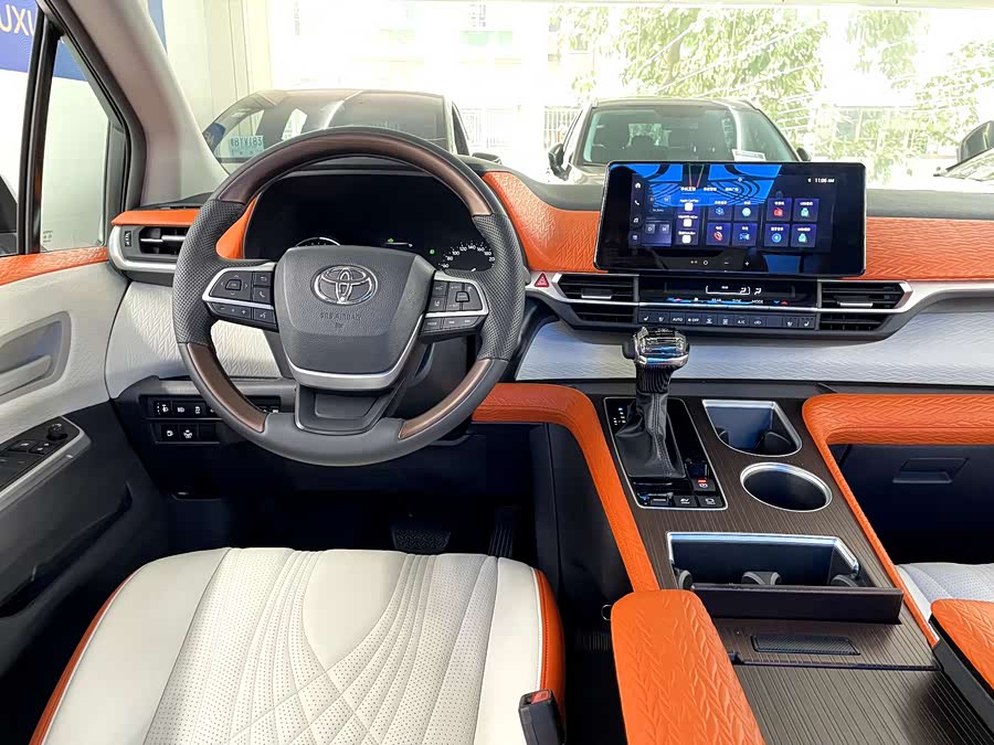 Toyota Granvia 2024 #16 Toyota Granvia 2024 immagine di auto #16