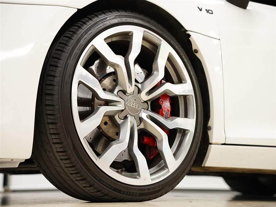 Audi R8 2016 car image #16