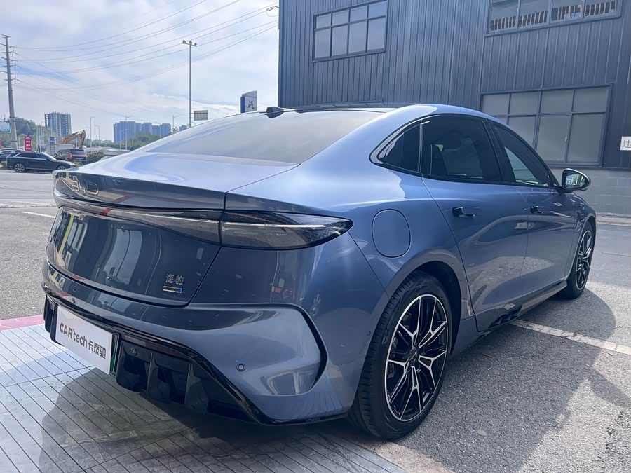 BYD Seal 2025 #16 BYD Seal 2025 car image #16