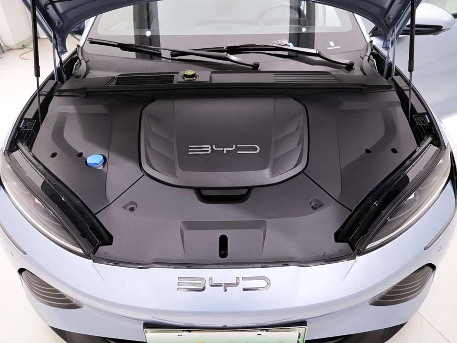 BYD Seal 2022 car image #16