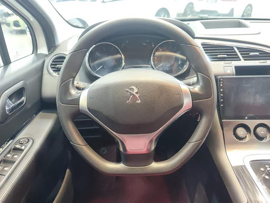Peugeot 3008 2015 car image #16