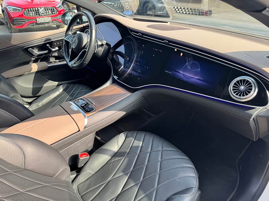 Mercedes-Benz EQS Class 2023 car image #16