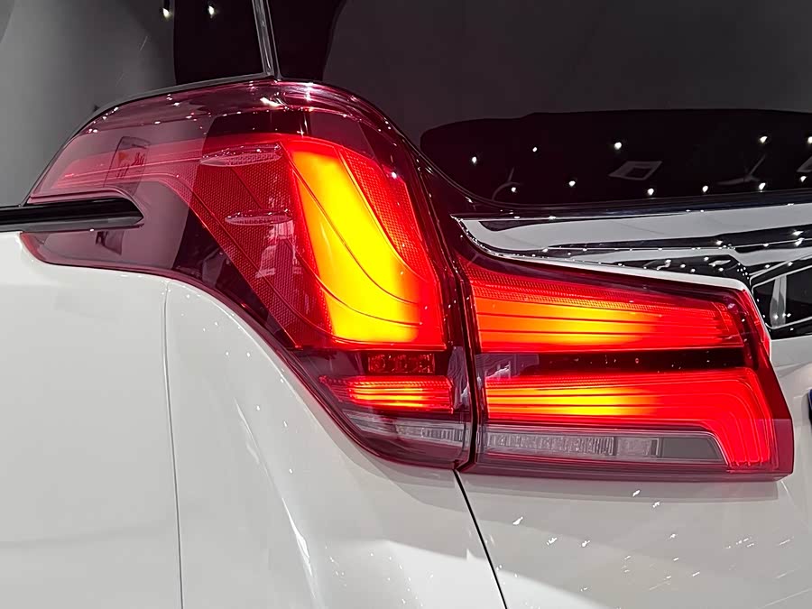 丰田 埃尔法 2018 汽车图片 #16