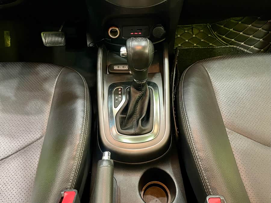 Kia Soul 2013 immagine di auto #16